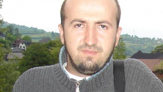 MUHAMED JUSIĆ DETEKTUJE PROBLEM(E): “U stvarnosti, nema toliko neriješenih srpskih ili hrvatskih pitanja koliko postoji ‘bošnjačko pitanje’, koje probosanske snage nisu uspjele…”