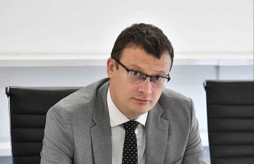 MARINKO BOŽOVIĆ PROZVAO JAVNI SERVIS ZBOG JEDNOSTRANOG IZVJEŠTAVANJA: “Nešto mi govori da diktatura tek počinje”