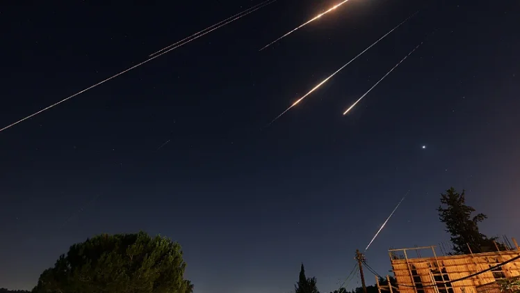 Pakao sa neba zasuo Izrael, uništene zgrade u Tel Avivu, broj mrtvih raste
