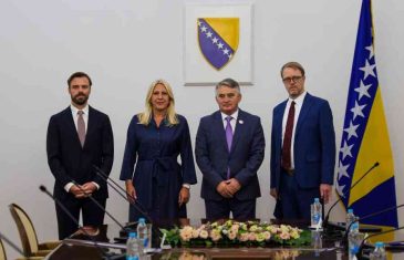 MIROLJUBIVE PORUKE ŽELJKE CVIJANOVIĆ NAKON SUSRETA SA HANRAHANOM: “Ohrabreni smo izjavama Amerikanaca, treba deeskalirati krizu”