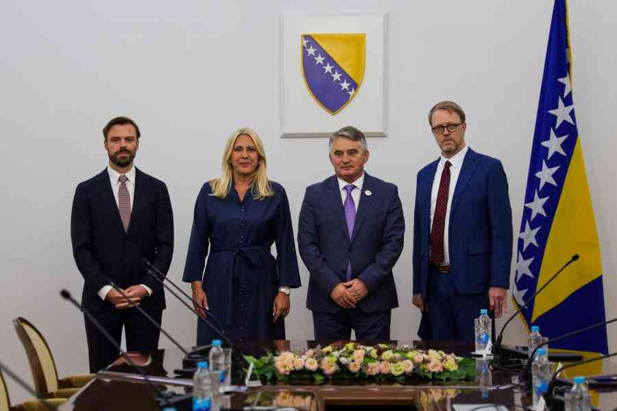 MIROLJUBIVE PORUKE ŽELJKE CVIJANOVIĆ NAKON SUSRETA SA HANRAHANOM: “Ohrabreni smo izjavama Amerikanaca, treba deeskalirati krizu”