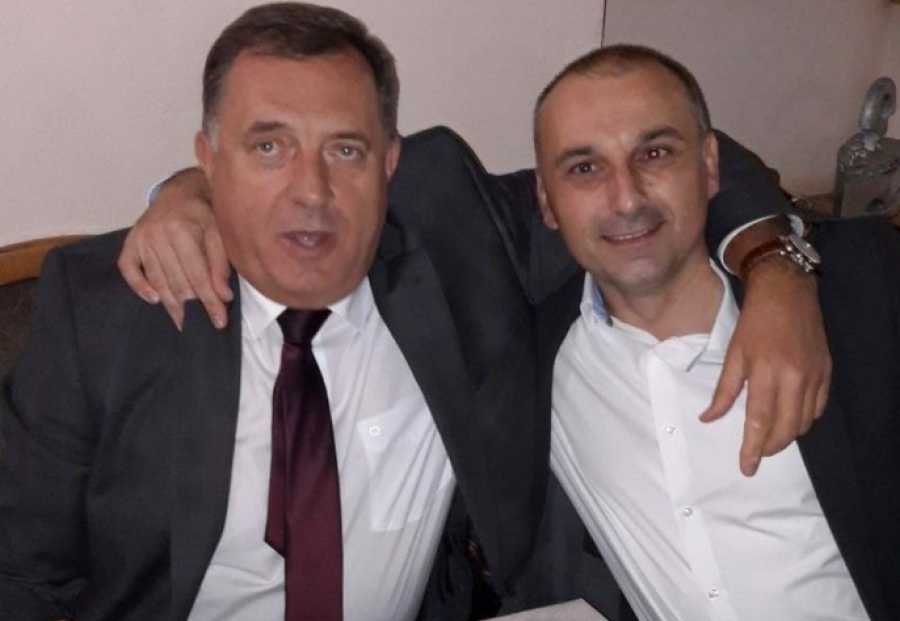 BANJAC IZVRIJEĐAO VISOKOG PREDSTAVNIKA: “Poštovalac nacističkih vođa došao je u BiH da obiđe zemlju u kojoj su nacisti poraženi od slobodarskog naroda…”