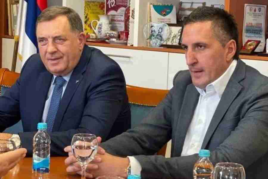 DODIKOV SPECIJALAC ZA PODIZANJE TENZIJA: Nedeljko Elek spomenuo Srebrenicu, ovakve reakcije iz Republike Srpske nije očekivao…