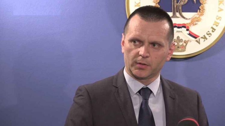 SJEĆATE LI SE KAKO ŠAMARA DRAGAN LUKAČ: Sada on, osuđeni bivši ministar, priča o uvođenju rezervnog sastava MUP-a RS
