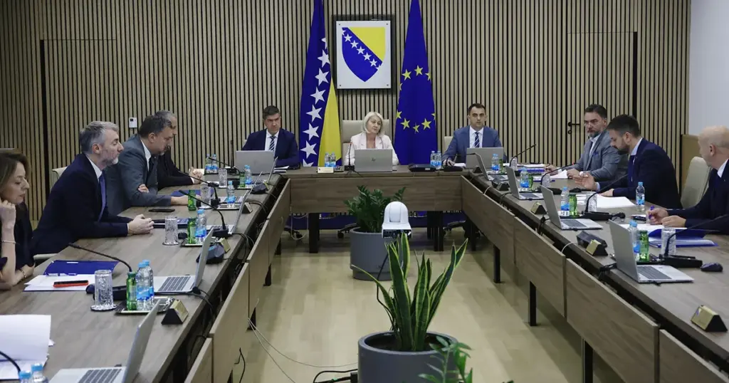 STIGLE LOŠE VIJESTI IZ VIJEĆA MINISTARA: Veliki kreditor prekida dalje finansiranje projekata u BiH!