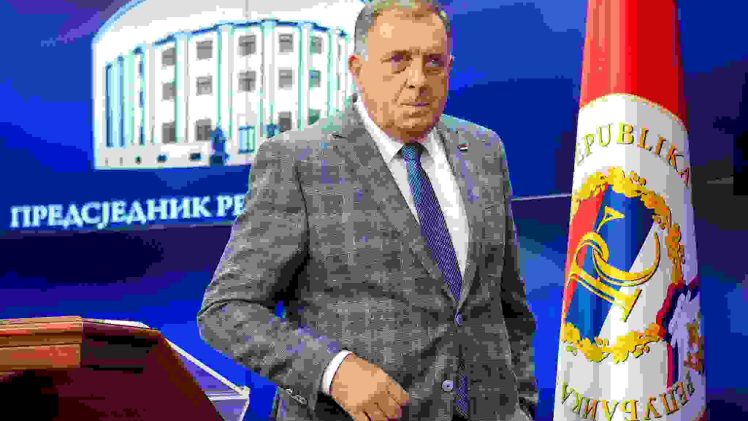 Kad je najteže, svi ga izdali: Dodiku niko iz svijeta ne baca pojas za spasavanje i bijeg od zatvora