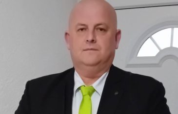 AMIR HURTIĆ, ZASTUPNIK U NSRS-u, ZA “SB” NAKON POSEBNE SJEDNICE: “Dodik je po ko zna koji put nadmudrio svoje koalicione partnere, a Višković nije bio previše sretan…”