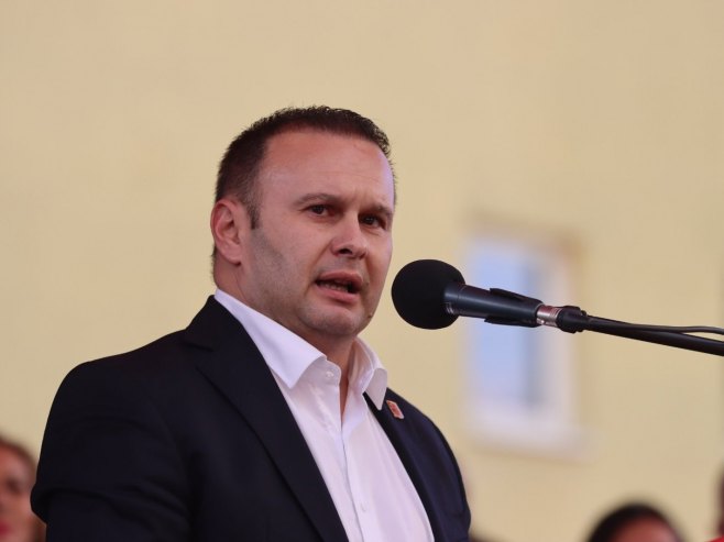 BIZARAN PLAN LJUBIŠE ĆOSIĆA: Evo kako namjerava pomoći Miloradu Dodiku…