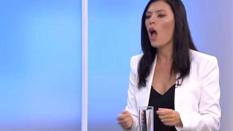 NEVJEROVATNO: Sanja Vulić nadmašila sebe, “zaboravila” je na nezapamćenu krađu na izborima…