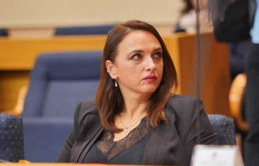 ZAGORKA GRAHOVAC UPOZORAVA: “Milorad Dodik se ponaša kao razularena zvijer, imamo informaciju da je odlučio…”