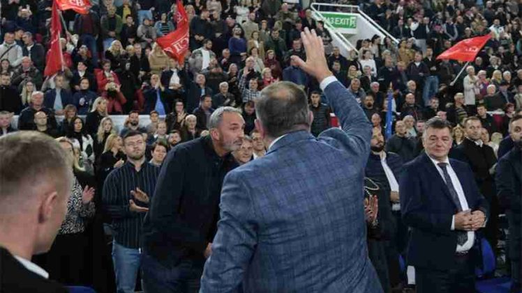 SVAKA MU JE ZA ZATVORA: Govor mržnje posebne amebe