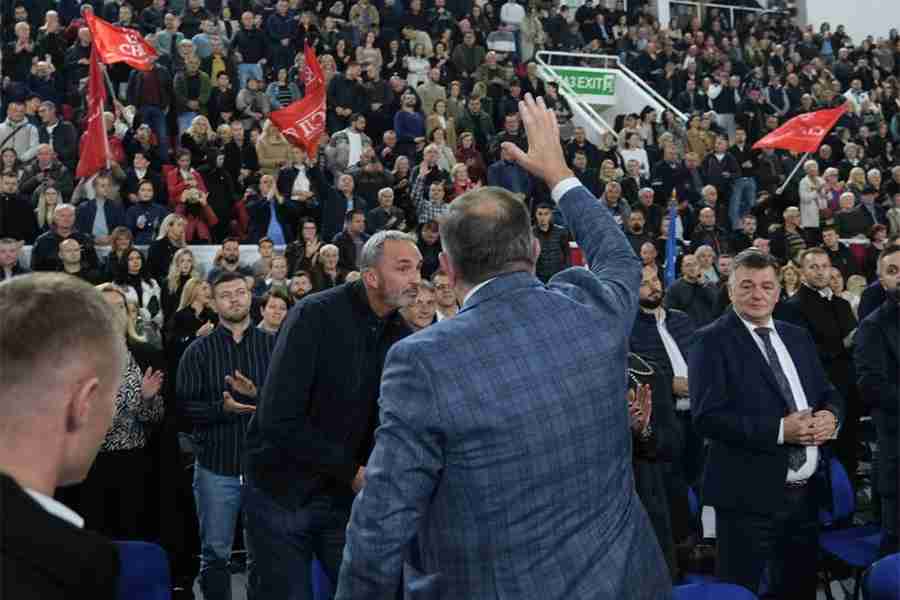 GENOCIDNA RETORIKA MILORADA DODIKA: “Turci su lažovi, ne dajte im da kupuju stanove kod nas, na sceni je rat između…” GENOCIDNA RETORIKA MILORADA DODIKA: “Turci su lažovi, ne dajte im da kupuju stanove kod nas, na sceni je rat između…”