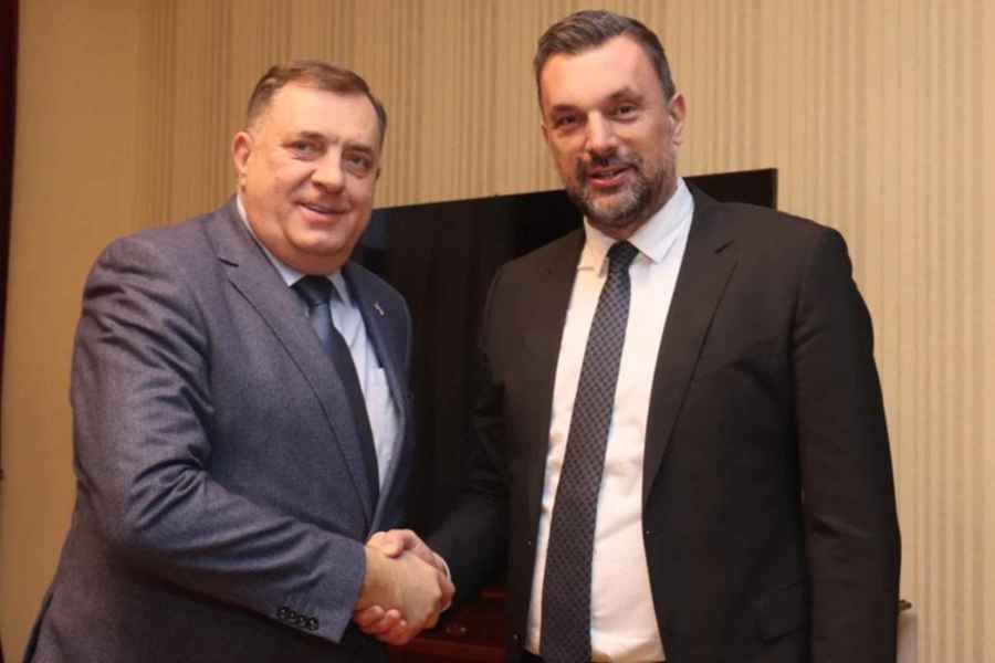 KONAKOVIĆ NAJAVIO POBJEDU SDA NA IZBORIMA: “Oni imaju plan da SNSD ostave u vlasti!”