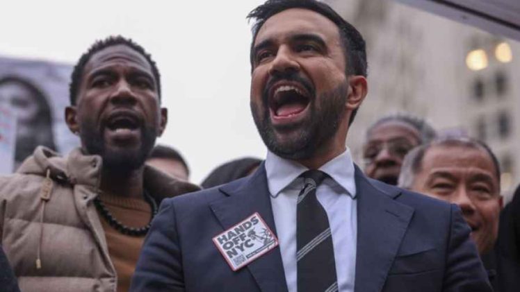 “VELIKA JABUKA JE PALA”: Izraelci zabrinuti zbog Mamdanijeve pobjede u New Yorku, pojedini ekstremno desni zvaničnici…