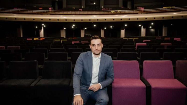 Bh. pjevač nakon požara u Domu penzionera poslao žestoku poruku: Ovo su monstrumi u odijelima, s diplomama i značkama