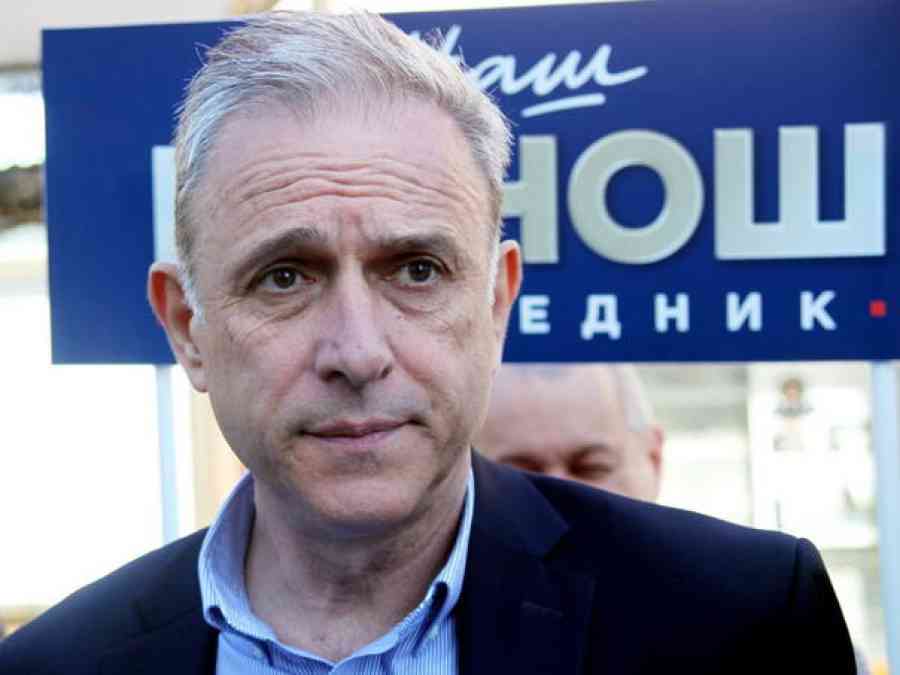 PONOŠEV “SAVJET” VUČIĆU: “Ako povuče potez koji im nije po volji, bilo bi bolje da se, kada ode u Moskvu, ne penje na…”