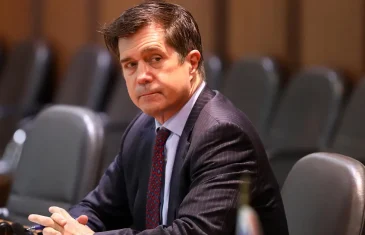 Eric Nelson za Fokus: Dodikova secesija dovela bi do neodržive i izolovane…