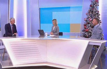 Ekonomija Sport Regija Evropa Svijet Društvo Mini market Sve rubrike  BURNA DEBATA U STUDIJU: Milorad Kojić i Branislav Borenović – oči u oči -“Utvrđena je ozbiljna krađa na izborima koja se…”