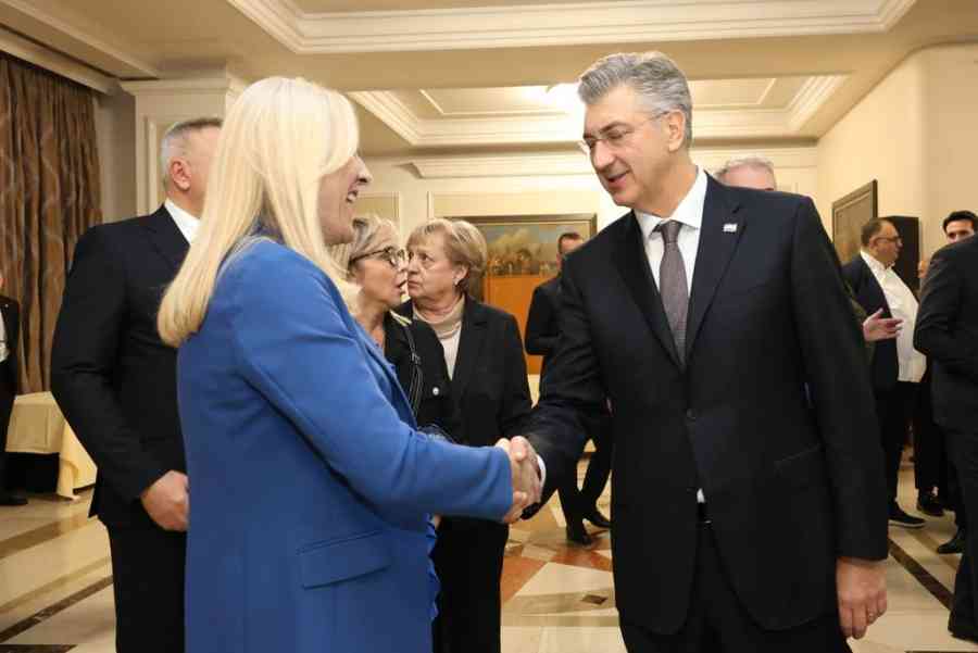 „JE LI STIGLO SVIH 11 HRVATA…“: Burne reakcije nakon istupa Željke Cvijanović… „JE LI STIGLO SVIH 11 HRVATA…“: Burne reakcije nakon istupa Željke Cvijanović…