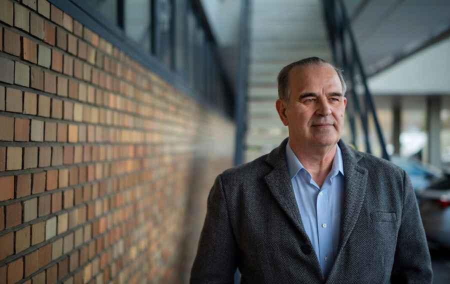 VOJNI ANALITIČAR GORAN REDŽEPOVIĆ: “Trump dovodi u pitanje princip nepromjenljivosti granica, što odgovara Putinu i otvara Pandorinu kutiju u Evropi” VOJNI ANALITIČAR GORAN REDŽEPOVIĆ: “Trump dovodi u pitanje princip nepromjenljivosti granica, što odgovara Putinu i otvara Pandorinu kutiju u Evropi”