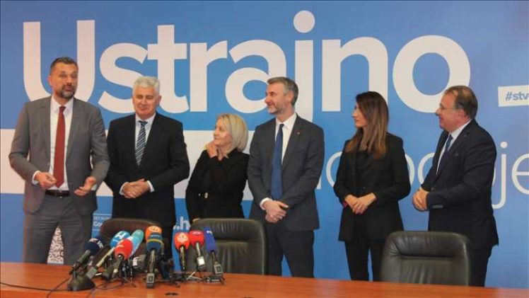 Svi Murphyjevi ljudi: Od “heroja mjeseca” do istraga, optužnica, veza s narko kartelom i Sky-aplikacije