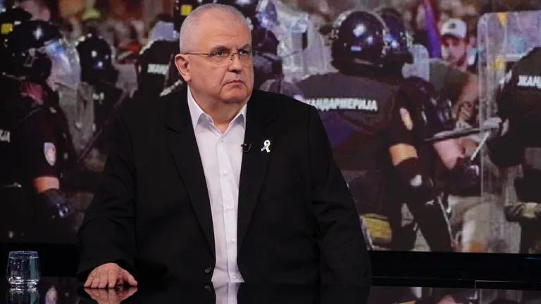 BiH na meti mnogih, Čanak u ‘7plus’: Zmijske glave u Beogradu, Zagrebu i Moskvi treba izudarati