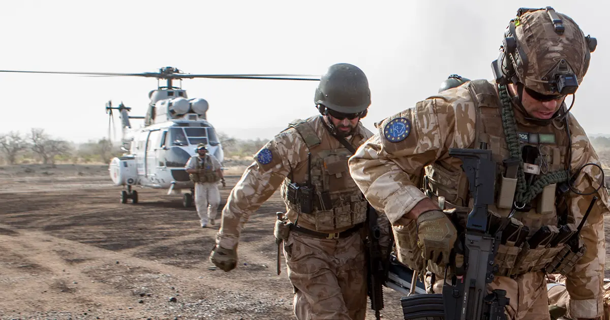 Oživljena ideja koju su davno predložili Merkel i Macron: “EU mora napraviti vojsku od 100.000 vojnika”