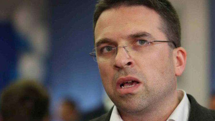 NEPRIJATELJSKE PORUKE BOŠNJACIMA IZ HRVATSKE: “Muslimani, ako ne budete razumni, jedno jutro ćete se probuditi s…!”