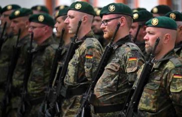 SKANDAL POTRESA EVROPSKU DRŽAVU: Devet vojnika otpušteno zbog seksualnog zlostavljanja i veličanja nacizma