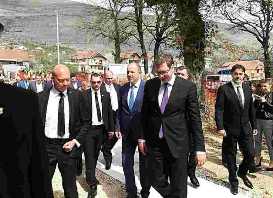 NEBOJŠA VUKANOVIĆ OTKRIVA PAKLENI PLAN: “Dolazak Aleksandra Vučića na otvarenje bolnice u Trebinju je trik da se sačuva…” NEBOJŠA VUKANOVIĆ OTKRIVA PAKLENI PLAN: “Dolazak Aleksandra Vučića na otvarenje bolnice u Trebinju je trik da se sačuva…”