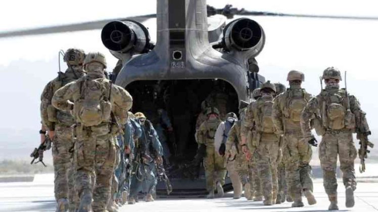 Od euforije na burzi do strateške katastrofe: Kako je Trumpov “gotovo završen” rat postao noćna mora