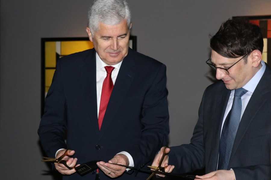 ZVONO NA UZBUNU: “Stvaraju se preduslovi da se u trgovini gasom umjesto Energoinvesta nametne kompanija Amir Gross Kabirija…”