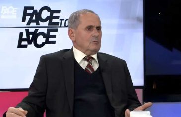 KOGA JE TO HADŽIFEJZOVIĆ UGOSTIO U PROGRAMU PRVOG DANA BAJRAMA: Sadmir Mustafić sve otkrio – “Blagajna medžlisa bila u njegovom stanu, mešetario kurbanima, prodavao vakufsku zemlju, dopisivao se i viđao sa…!”