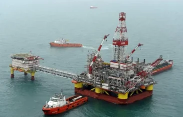 Hormuški moreuz zatvoren: Čeka nas haos na tržištu, cijene nafte divljaju