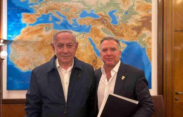 NETANYAHUOVI “TROJANSKI KONJI” U BIJELOJ KUĆI: Čovjek koji nosi Mossadov pejdžer odlučivao o sudbini Bliskog istoka