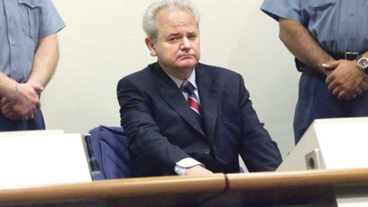 Godišnjica smrti balkanskog kasapina: Naslijeđe Miloševićeve politike su logori, grobnice i razoreni gradovi