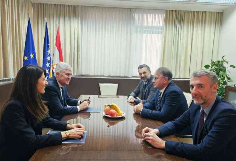 Državu za fotelju: Hronologija ustupaka Trojke “kadrovskim potrebama” HDZ-a