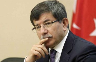 AHMET DAVUTOGLU, ČUVENI TURSKI DIPLOMATA: “Ako žele primirje sa Iranom, Sjedinjene Države moraju odustati od…”