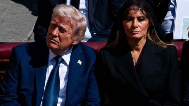 DONALD TRUMP, BAŠ KAO STALJIN, MISLI DA PAPA NEMA PUNO DIVIZIJA: A on već cijele desničarske vojske okreće protiv njega