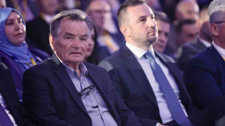 HARIS SILAJDŽIĆ, NAKON DUGO VREMENA U JAVNOSTI: “Danas imamo kandidata za Predsjedništvo…”