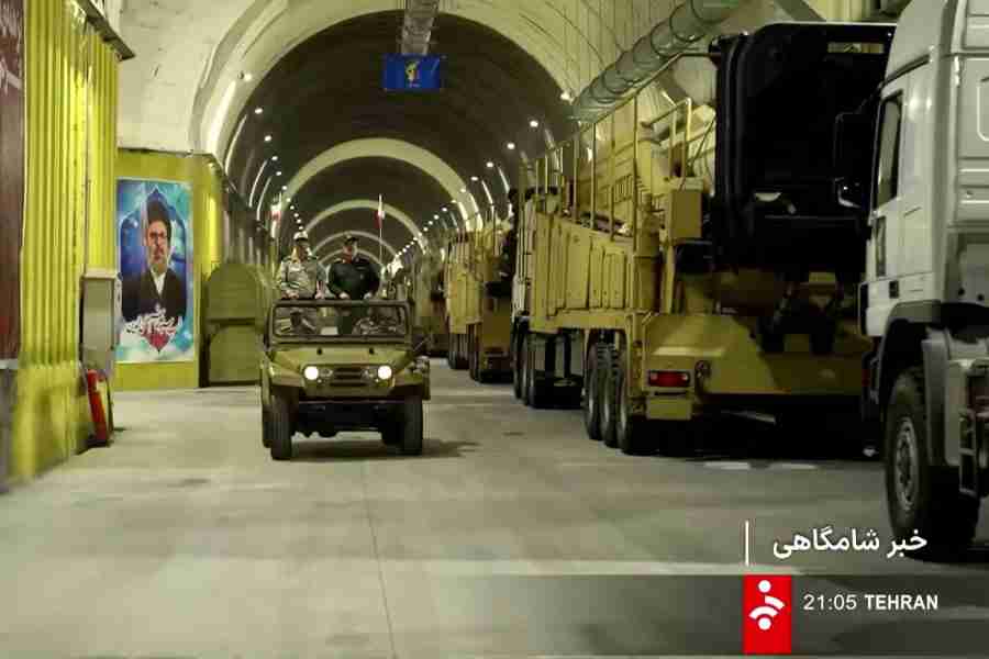 SPREMAJU SE ZA NAJGORE: Iran utvrđuje ključne otoke, kopa tunele…