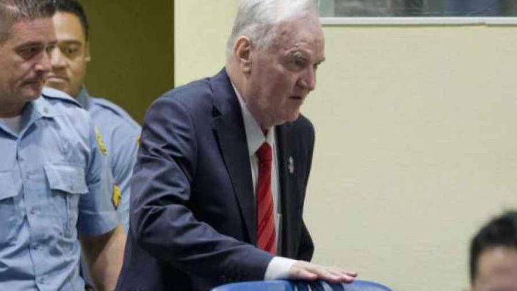 VIKTOR IVANČIĆ O “ISCRPLJENOM GENERALU”: “Čovjek poźeli da Ratko Mladić nekako ozdravi, da bi u haškoj rupi mogao trunuti što duźe!”