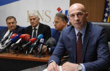 PREMIJER ZDK NEZIR PIVIĆ: “Trojka nema ni snage ni kapaciteta da se nosi sa Dodikom i Čovićem, puno manja šteta za državu bi bilo da…”