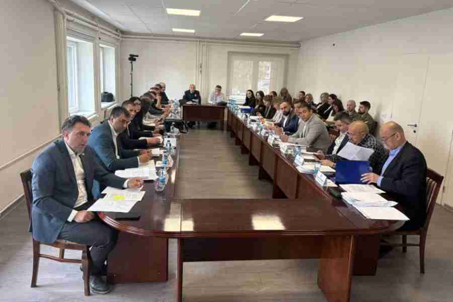 REPRESIJA U REŽIJI DODIKOVOG SNSD-a: Pitali o dilerima i zelenašima, pa završili u POLICIJI – Načelnik opoziciji šalje patrole?