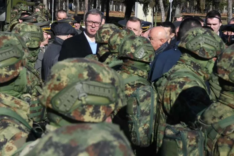 Nakon energetskog pokoravanja Balkana, SAD kreće i u vojno. Vučić je dobio direktnu poruku, Dodik ublažava stav o NATO-u