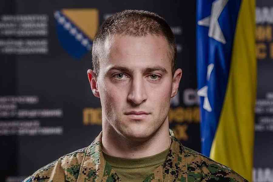 OFICIR ORUŽANIH SNAGA BiH OČITAO LEKCIJU NAVIJAČIMA ZRINJSKOG: “I šta ste onda vi kad lajete, psujete korijene Hrvatstva, korijen vaše vjere…”