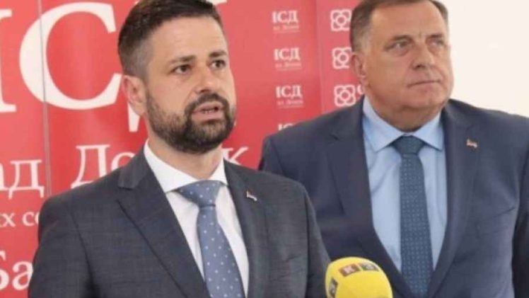 ŠTA KAD DODIK ODE U OKTOBRU: Srđan Amidžić stao u zaštitu lika i (ne)djela vožda iz Laktaša….