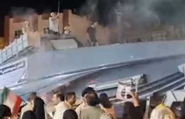 NOVA ZVIJER U ZALJEVU: Iran predstavio ubojito oružje od kojeg strahuju najveći ratni brodovi
