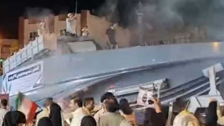 NOVA ZVIJER U ZALJEVU: Iran predstavio ubojito oružje od kojeg strahuju najveći ratni brodovi