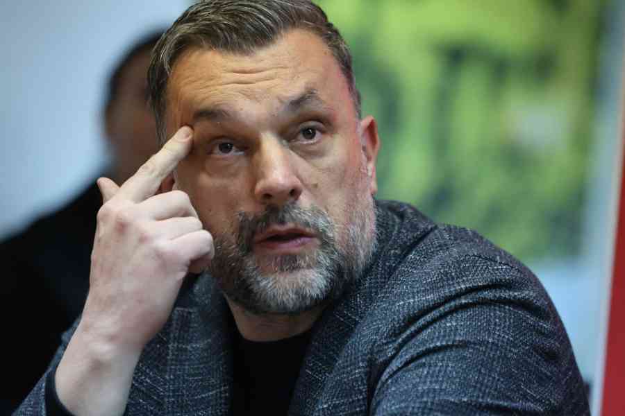 MINISTAR ELMEDIN KONAKOVIĆ: “Ja bih se i na trešnju popeo s Dodikom!”